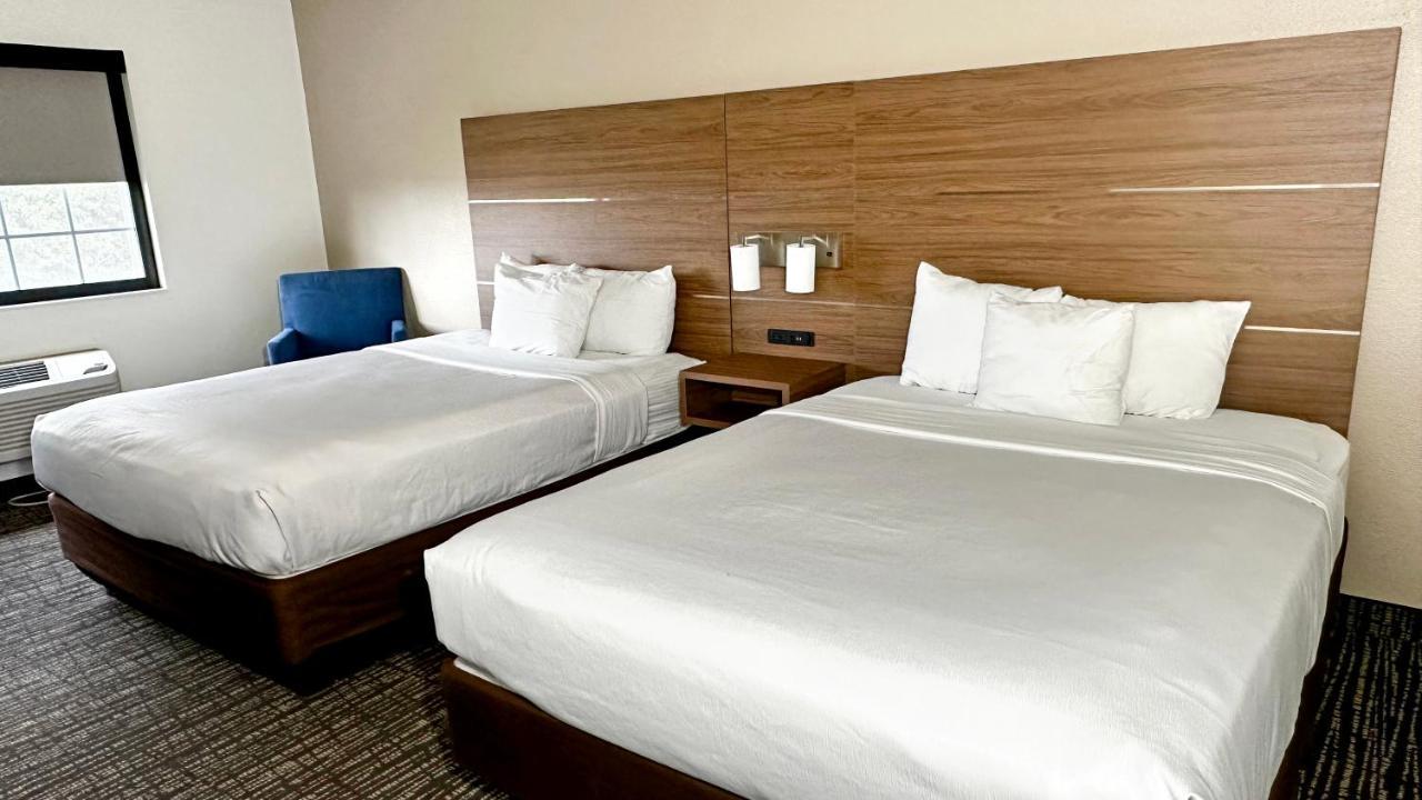 Estherville Hotel & Suites Ngoại thất bức ảnh